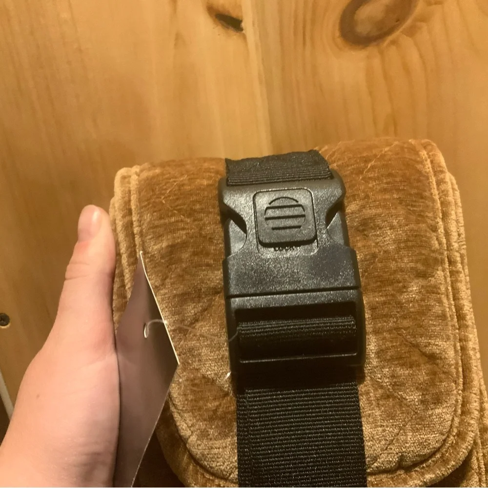 Tush Baby Velvet Hip Seat Waist Extender Belt in Sable with Black Strap